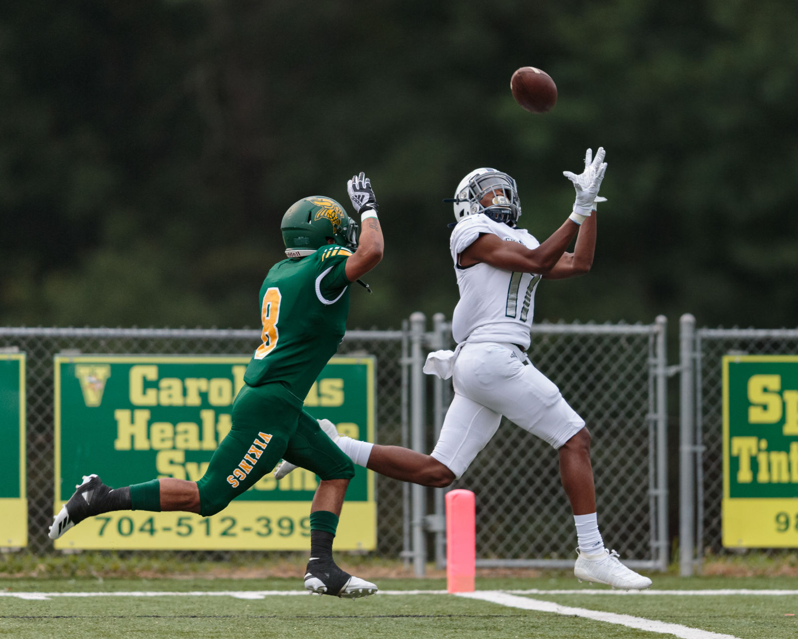 The Ragin' Bulls come from behind in the Battle of the Horns to defeat the Vikings 27-20.